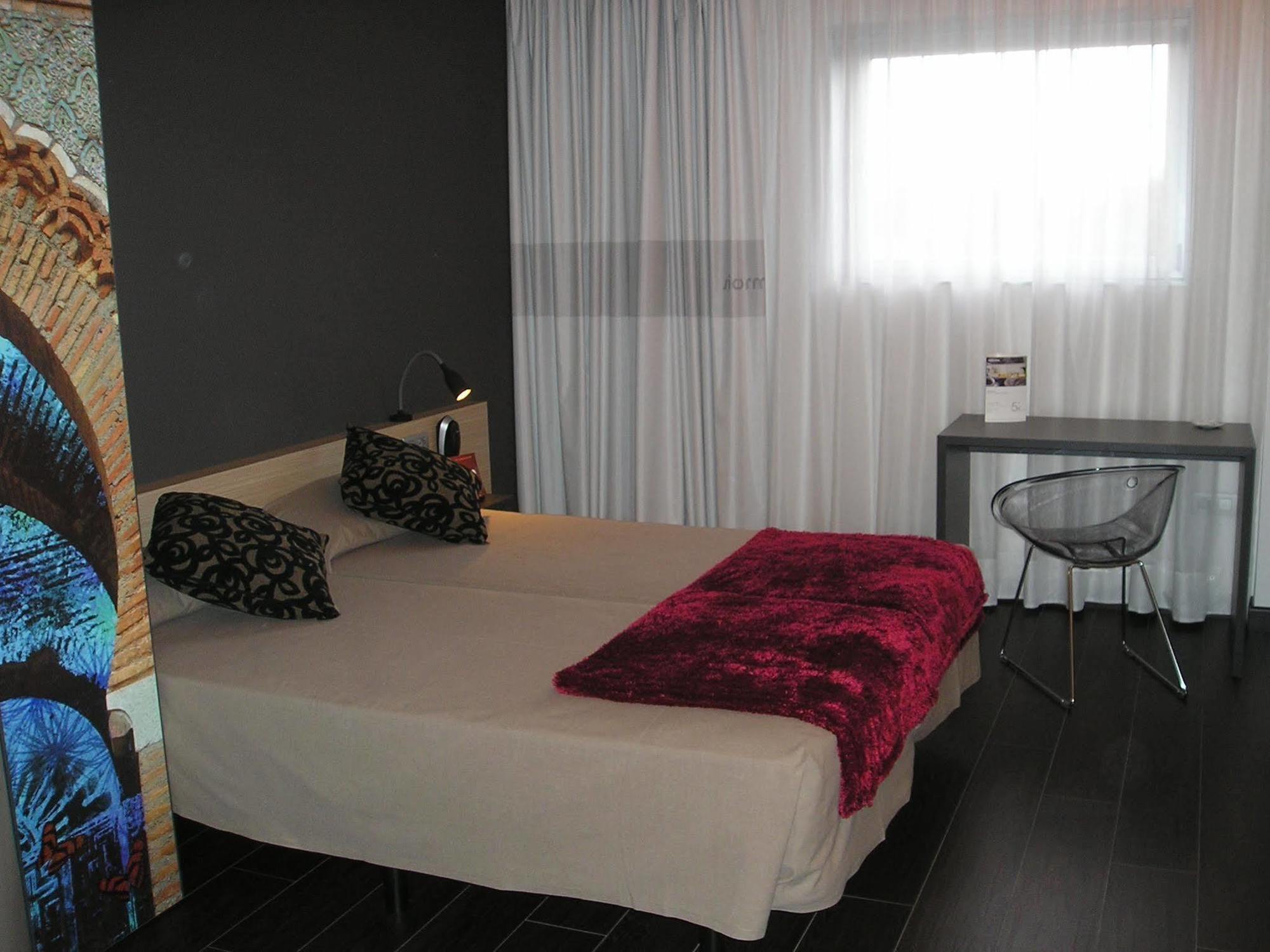 B&B Hotel Granada Pulianas Rum bild